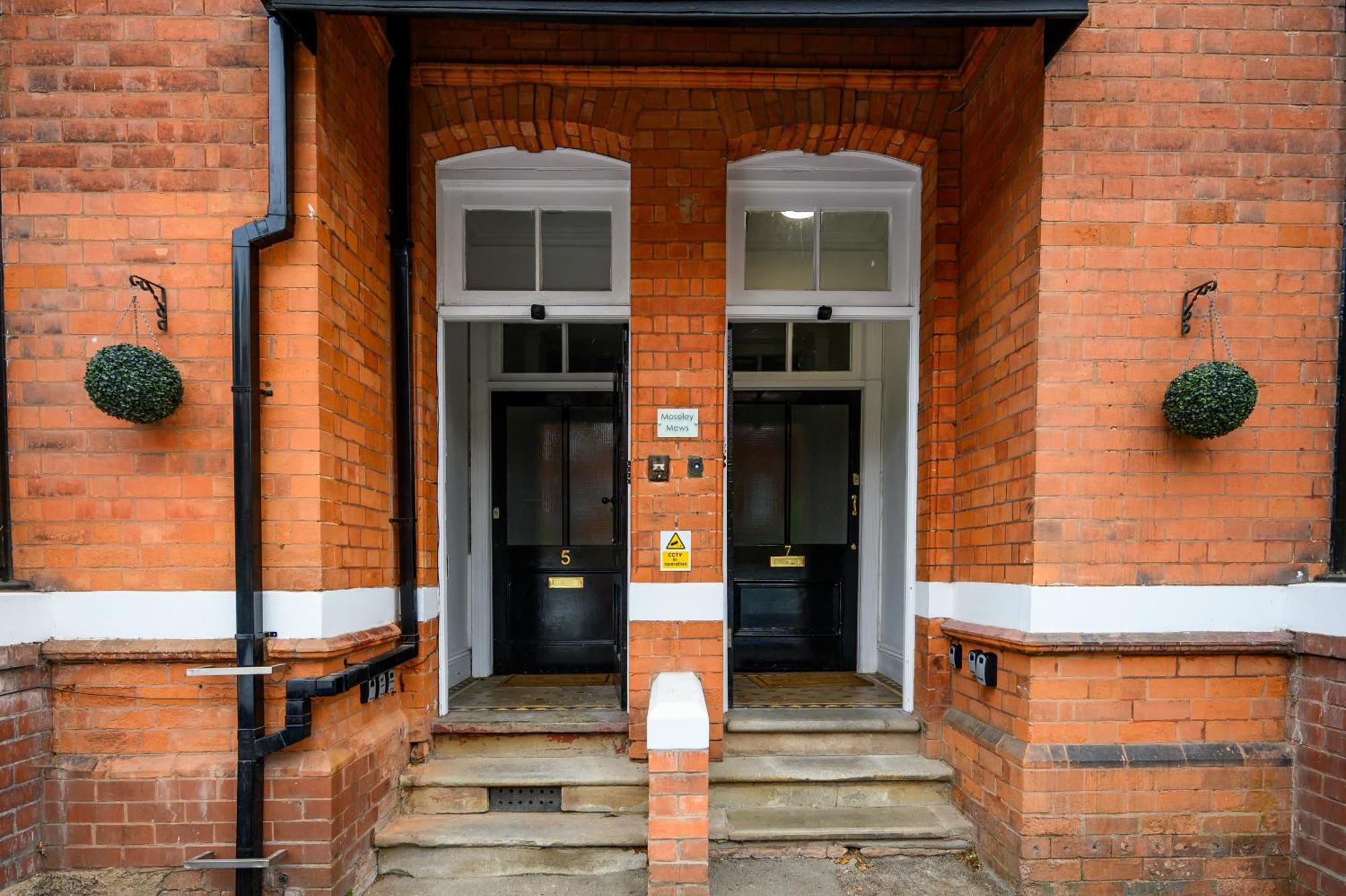 Amethyst Delightful In Moseley Mews, By Staystaycations * Birmingham